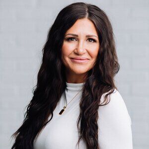 Meet your Posher, Hope